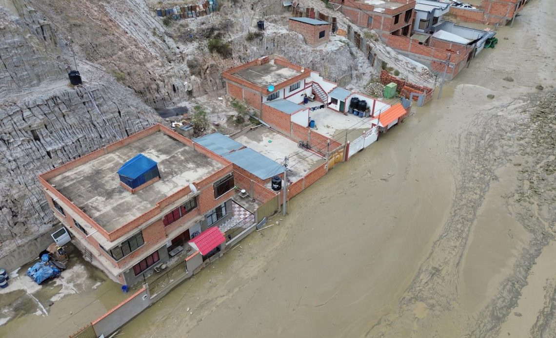 Al menos cinco fallecidos en Bolivia por lluvias e inundaciones