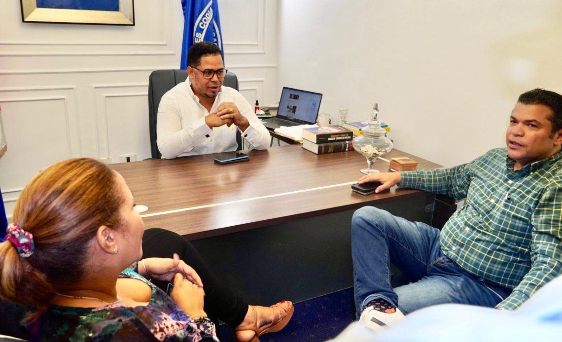 Tobías Crespo inicia contactos con gremios para coordinar acciones y proyectos a favor de miembros del Codia