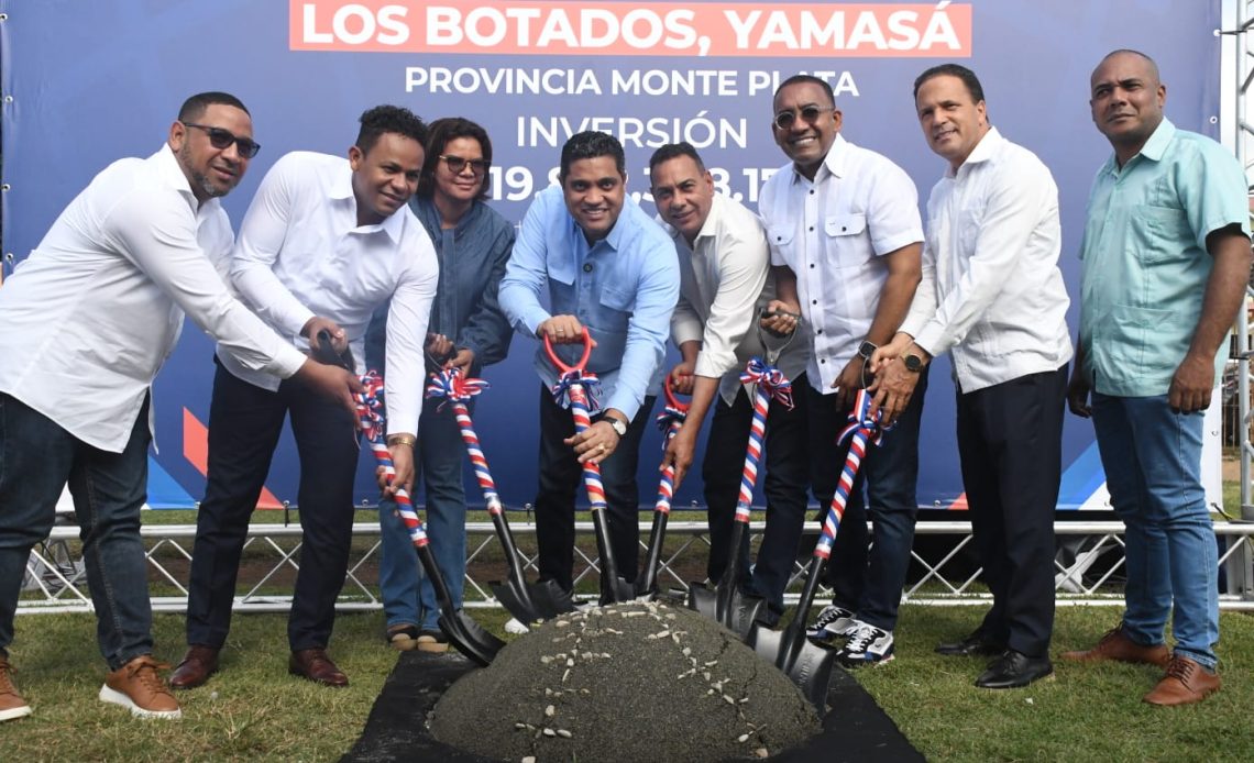 Kelvin Cruz inauguración