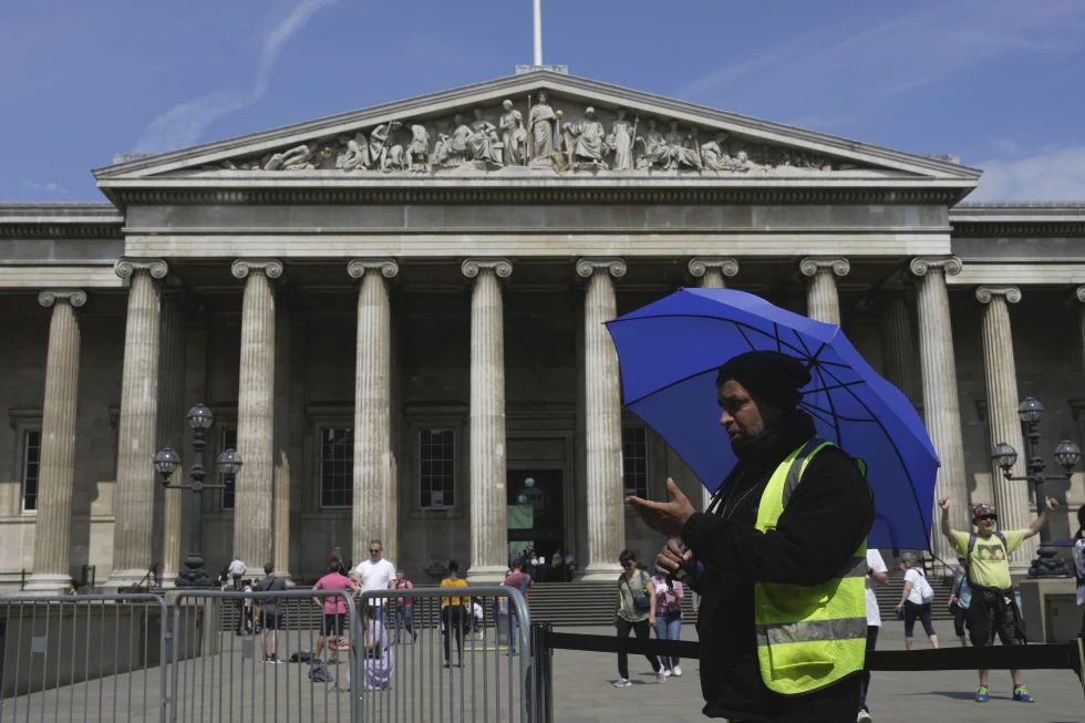 Museo Británico está parcialmente cerrado después de que un empleado despedido apagara los sistemas de TI