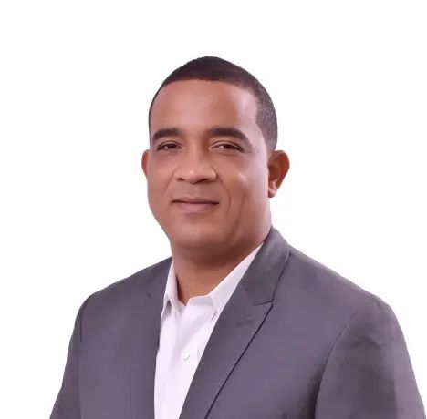 ¿Quién es el nuevo el director de la Regional 05 de Educación?