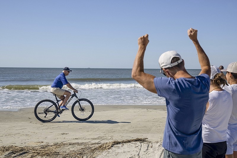 ¡Increíble! Biden pasa el 39% de su presidencia de vacaciones, superando a todos los presidentes modernos